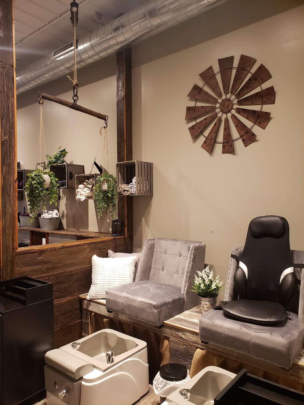 Salon 11 | 1421 Racine St, Delavan, WI 53115, USA | Phone: (262) 725-5232