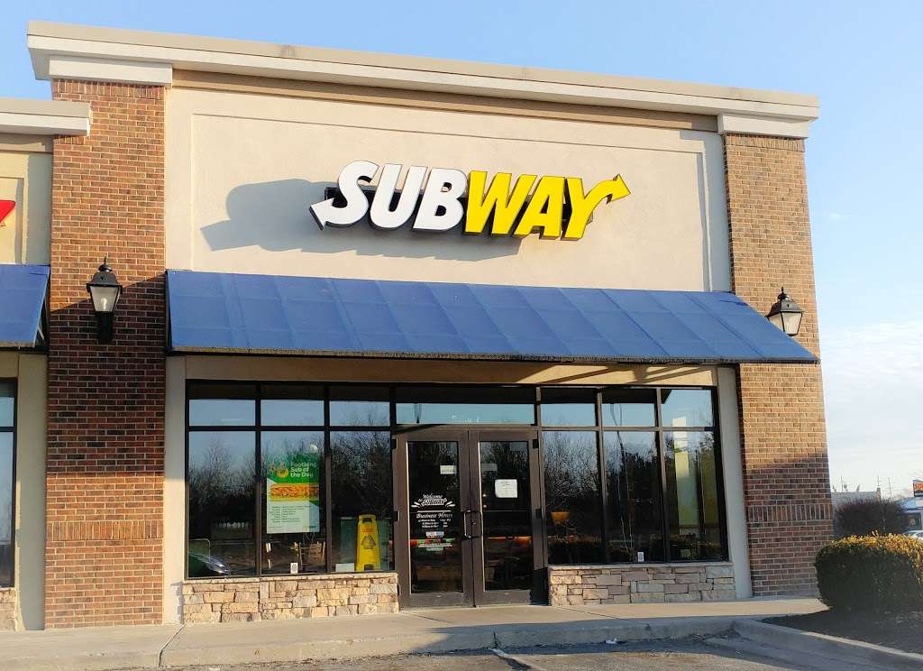 Subway Restaurants | 15604 Pinehurst Dr #7, Bonner Springs, KS 66012, USA | Phone: (913) 728-2527