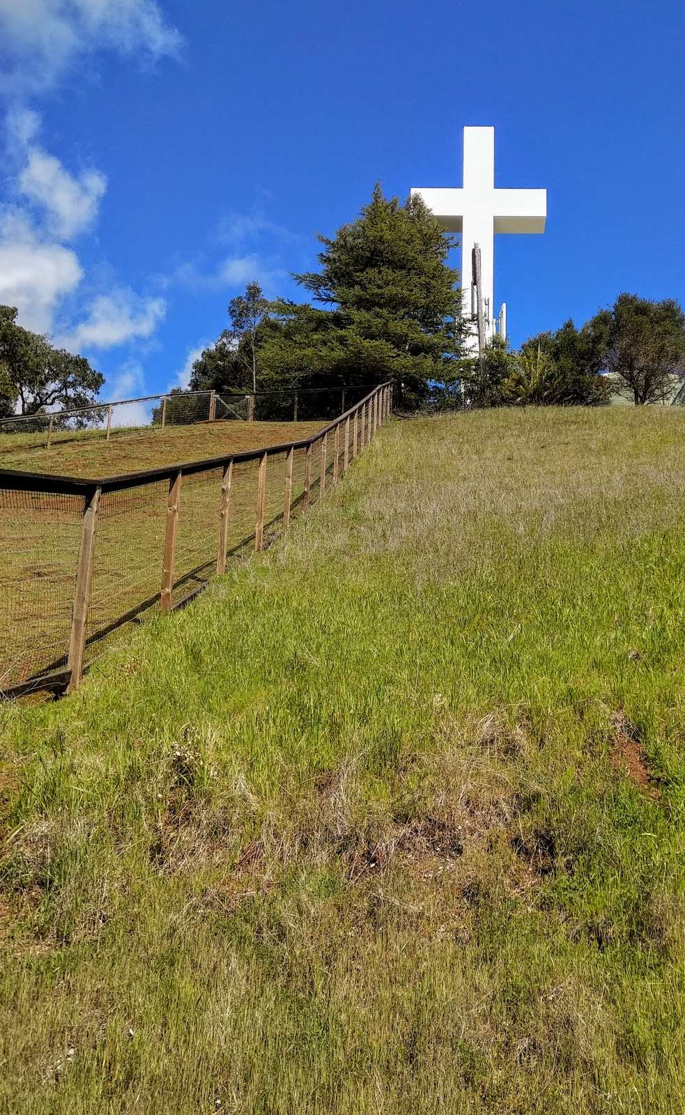 Emerald Hills Easter Cross | California Way, Redwood City, CA 94062, USA