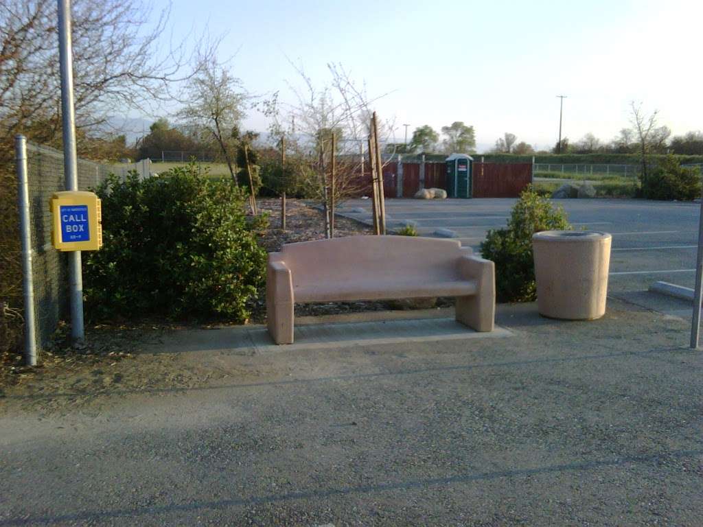 Kern River Bike Path parking area | Unnamed Road, Bakersfield, CA 93311, USA