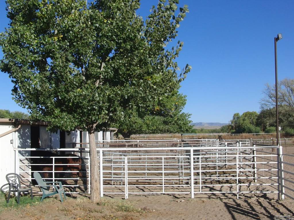 Tonaya Farm | 2400 Cherry Tree Ln SW, Albuquerque, NM 87105, USA | Phone: (505) 877-9449