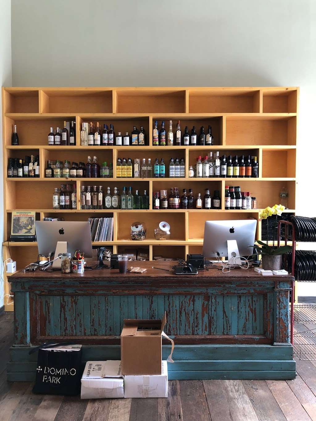 Dandy Wine & Spirits | 37 S 4th St, Brooklyn, NY 11249, USA | Phone: (718) 599-1422