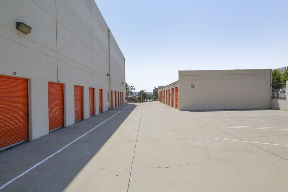 Public Storage | 7521 N San Fernando Blvd, Burbank, CA 91505, USA | Phone: (818) 962-0692