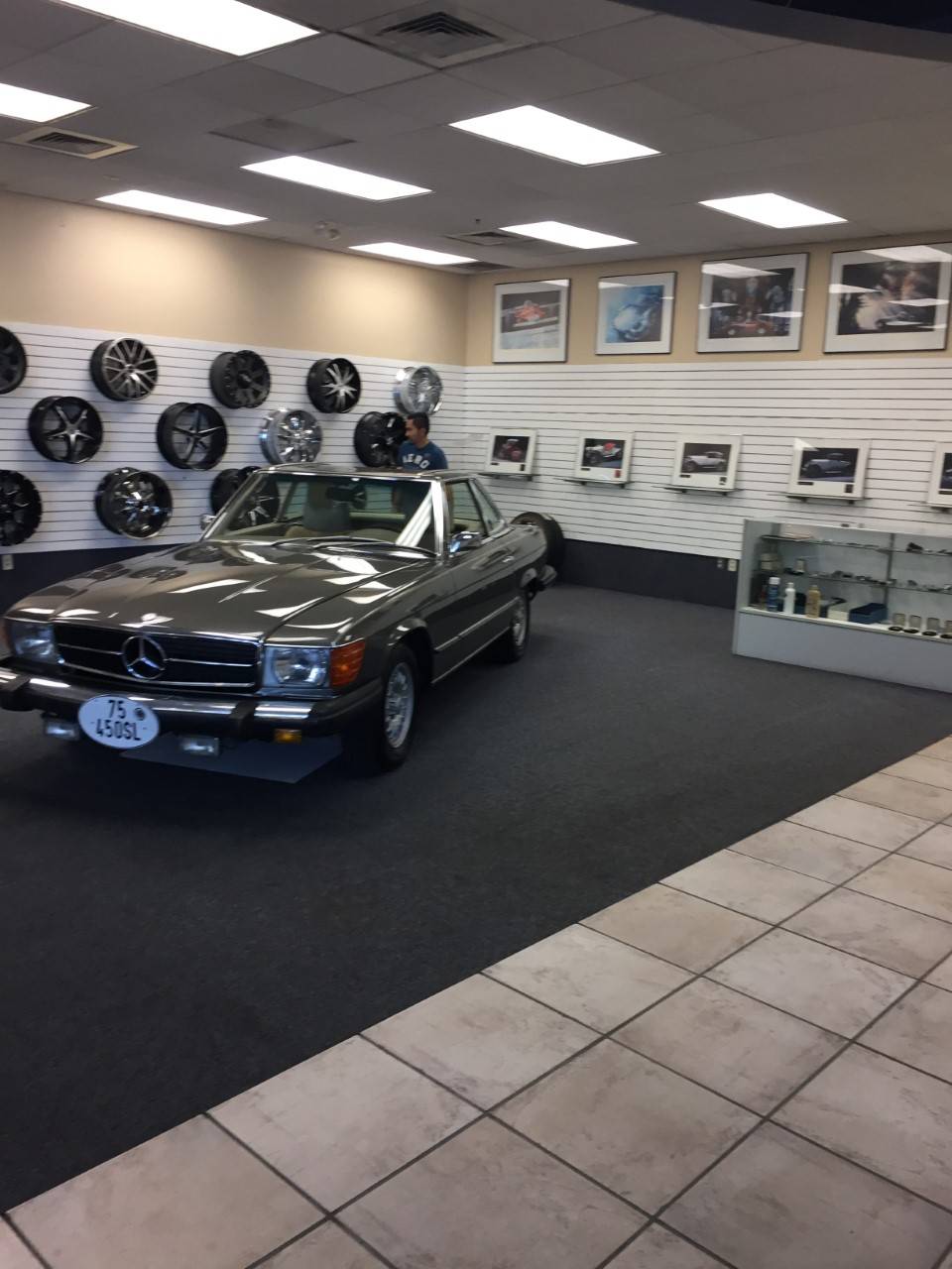 Auto Worlds | 5400 Antioch Dr, Merriam, KS 66202, USA | Phone: (913) 432-7800