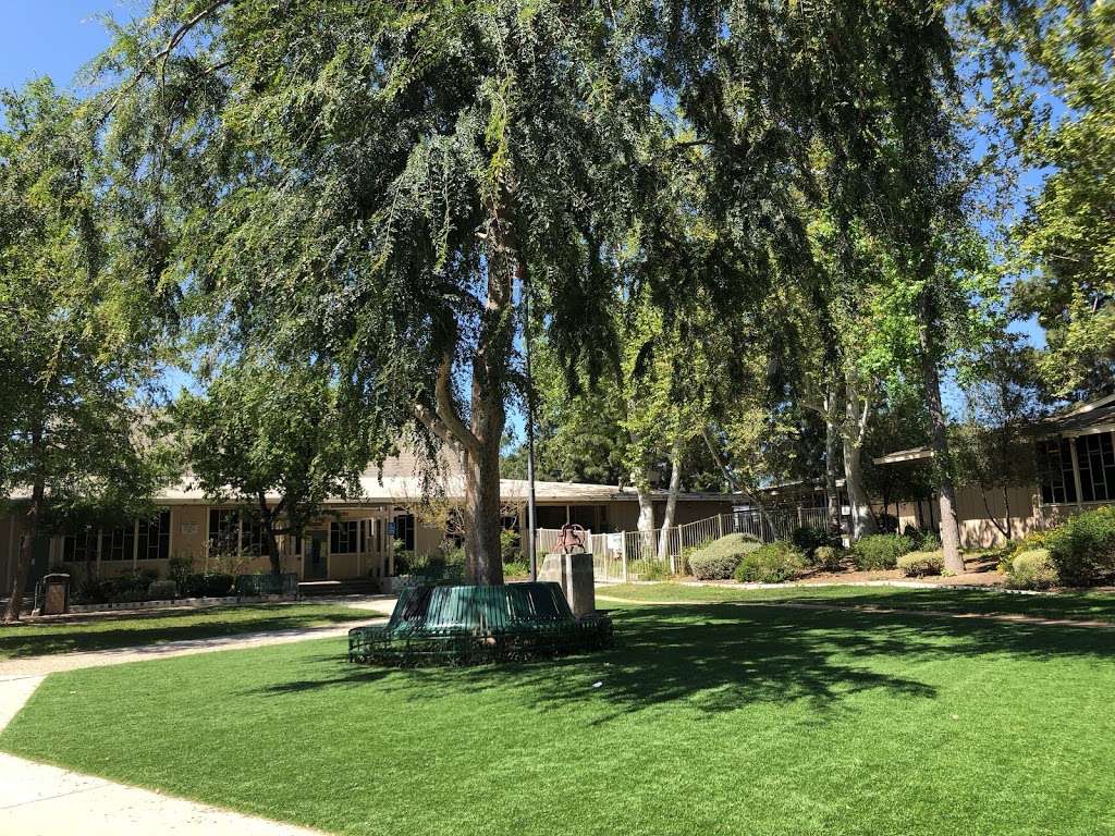 Round Meadow Elementary | 5151 Round Meadow Rd, Hidden Hills, CA 91302, USA | Phone: (818) 883-6750