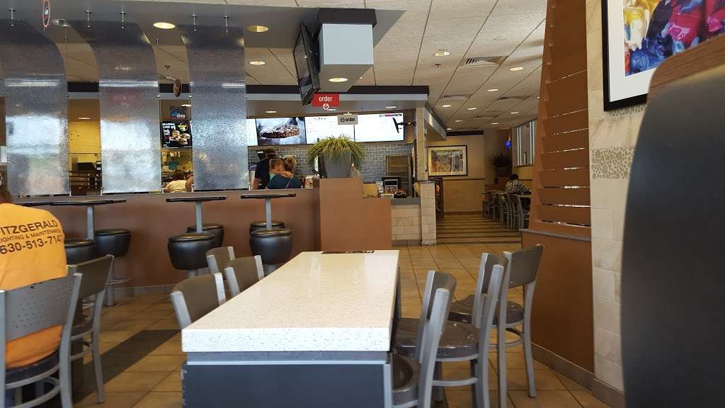 McDonalds | 2175 W Roosevelt Rd, Wheaton, IL 60187 | Phone: (630) 665-6819