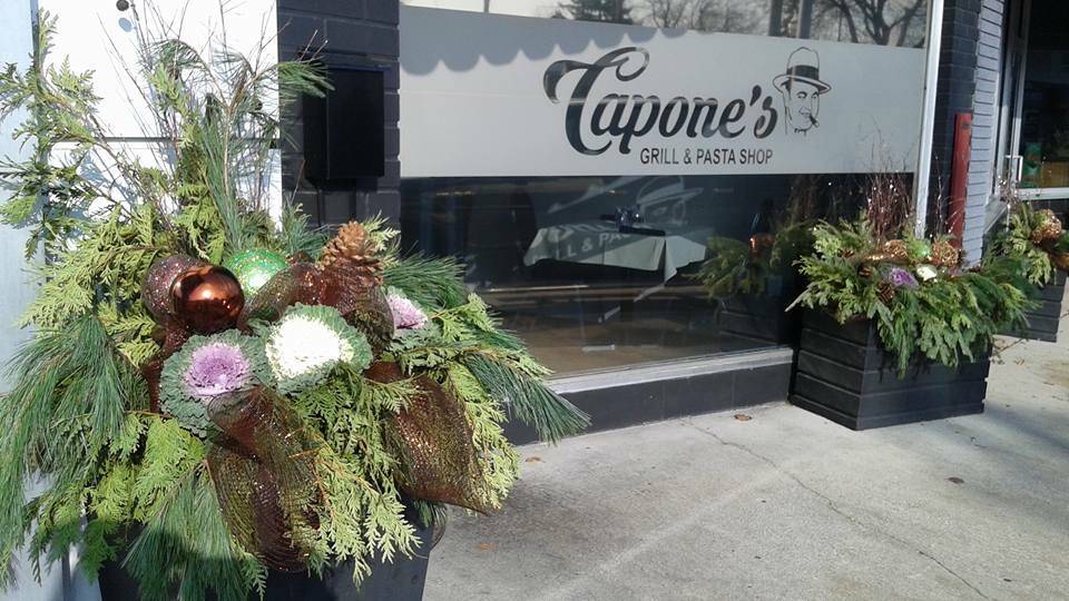 Capones Grill & Pasta Shop | 5880 Wyandotte St E, Windsor, ON N8S 1M8, Canada | Phone: (519) 944-0128