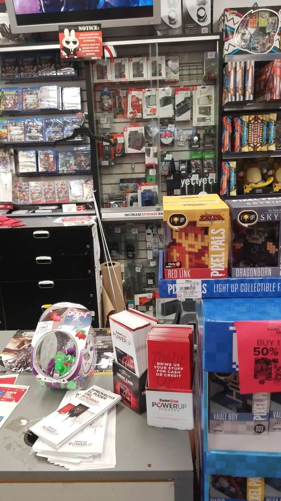 GameStop | 13706 East Fwy #200, Houston, TX 77015, USA | Phone: (713) 330-0946