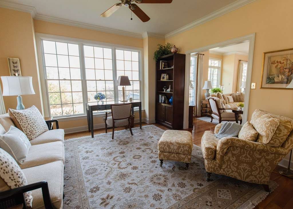 Feather Your Nest and Cindy Lloyd Design | 5011 Richmond Rd, Warsaw, VA 22572, USA | Phone: (804) 333-6463