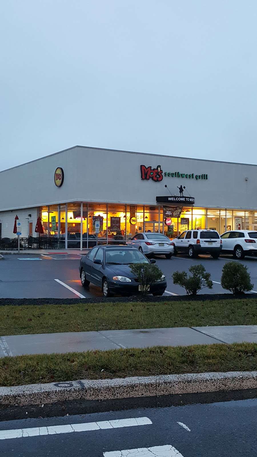 Moes Southwest Grill | 1309 NJ-33, Hamilton Township, NJ 08690, USA | Phone: (609) 584-9600