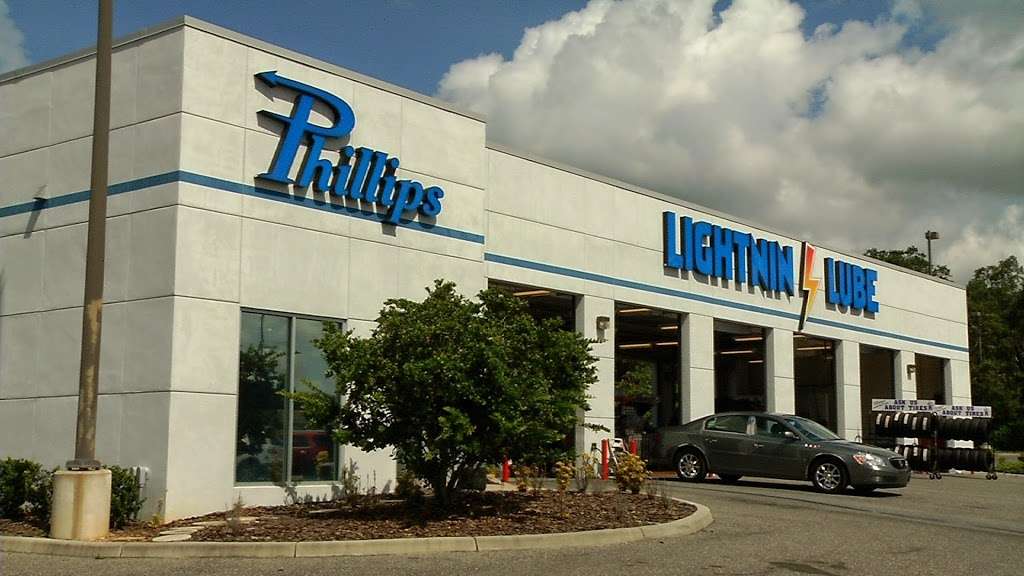 Phillips Collision Center | 3320 U.S. 441, US-27, Fruitland Park, FL 34731, USA | Phone: (352) 323-8245