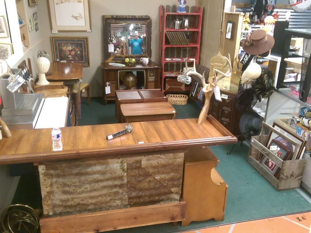 The Antique Gallery of Houston | 21127 Spring Towne Dr, Spring, TX 77388, USA | Phone: (281) 350-4557