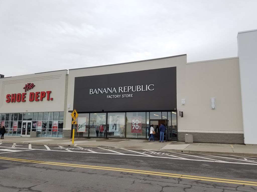 Banana Republic | 437 Arena Hub Plaza, Wilkes-Barre, PA 18702, USA | Phone: (570) 829-1576