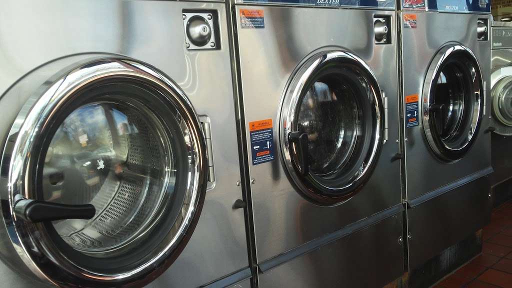 Handy Coin Laundry LLC | 7000 Eastwood Trafficway, Kansas City, MO 64129, USA | Phone: (816) 924-3235