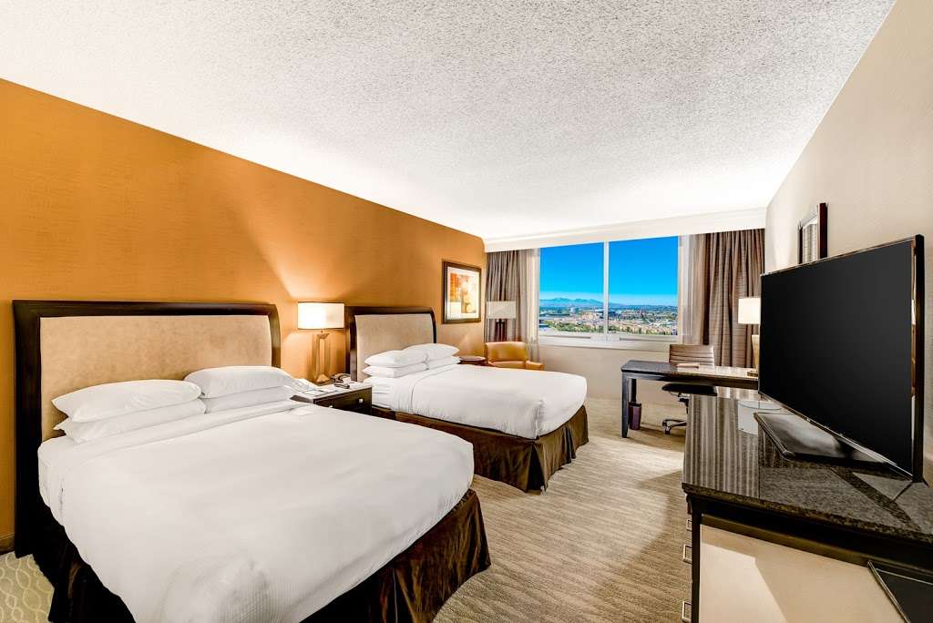 DoubleTree by Hilton Hotel Anaheim - Orange County | 100 The City Dr S, Orange, CA 92868, USA | Phone: (714) 634-4500