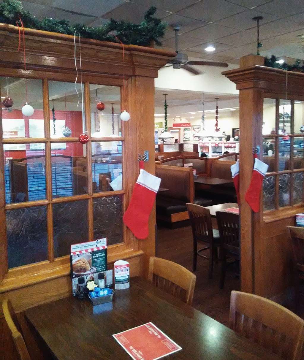 Bob Evans | 25 S High School Rd, Indianapolis, IN 46241 | Phone: (317) 247-1818