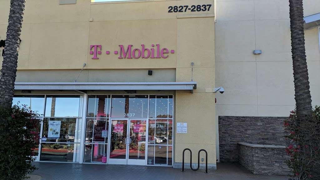 T-Mobile | 2837 Park Ave, Tustin, CA 92782, USA | Phone: (714) 258-8992