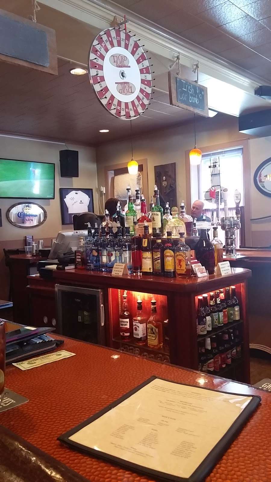 Third Rail Restaurant & Bar | 404 Main St, Blandon, PA 19510 | Phone: (610) 916-9041