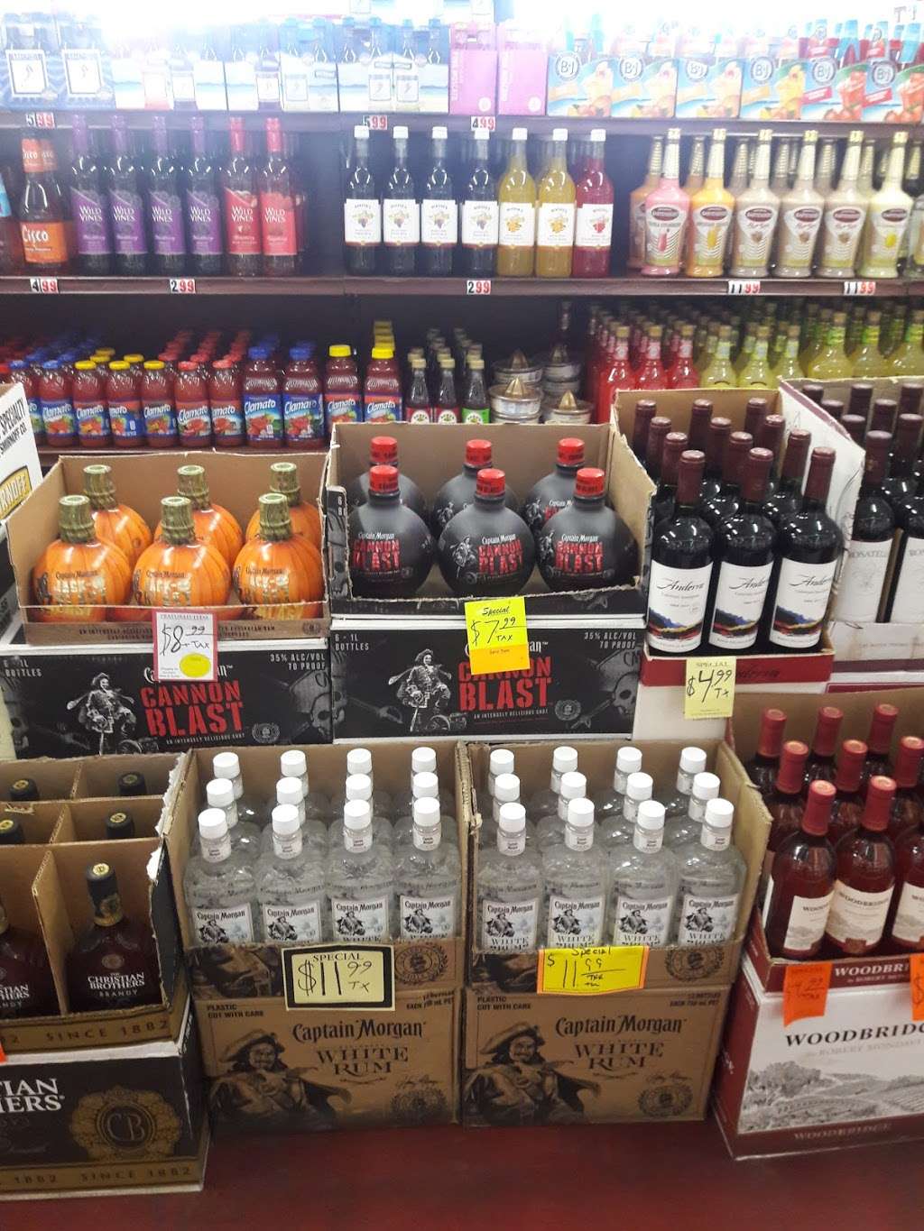 J & J Liquor | 31087 Riverside Dr, Lake Elsinore, CA 92530 | Phone: (951) 674-6742