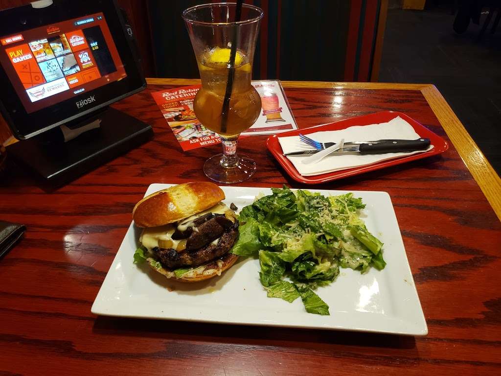 Red Robin Gourmet Burgers and Brews | 3716 Nazareth Rd, Easton, PA 18045, USA | Phone: (610) 515-1111