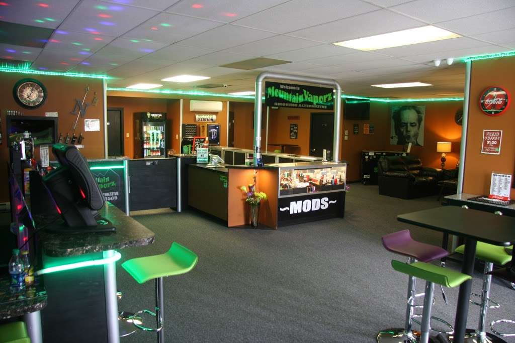 Mountain Vaporz North | 2668 PA-940, Pocono Summit, PA 18346, USA | Phone: (570) 243-8505