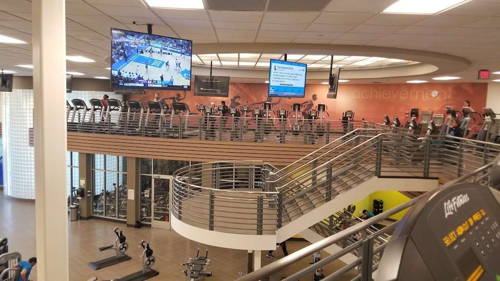 LA Fitness | 1555 Eldridge Pkwy, Houston, TX 77077, USA | Phone: (281) 558-3801