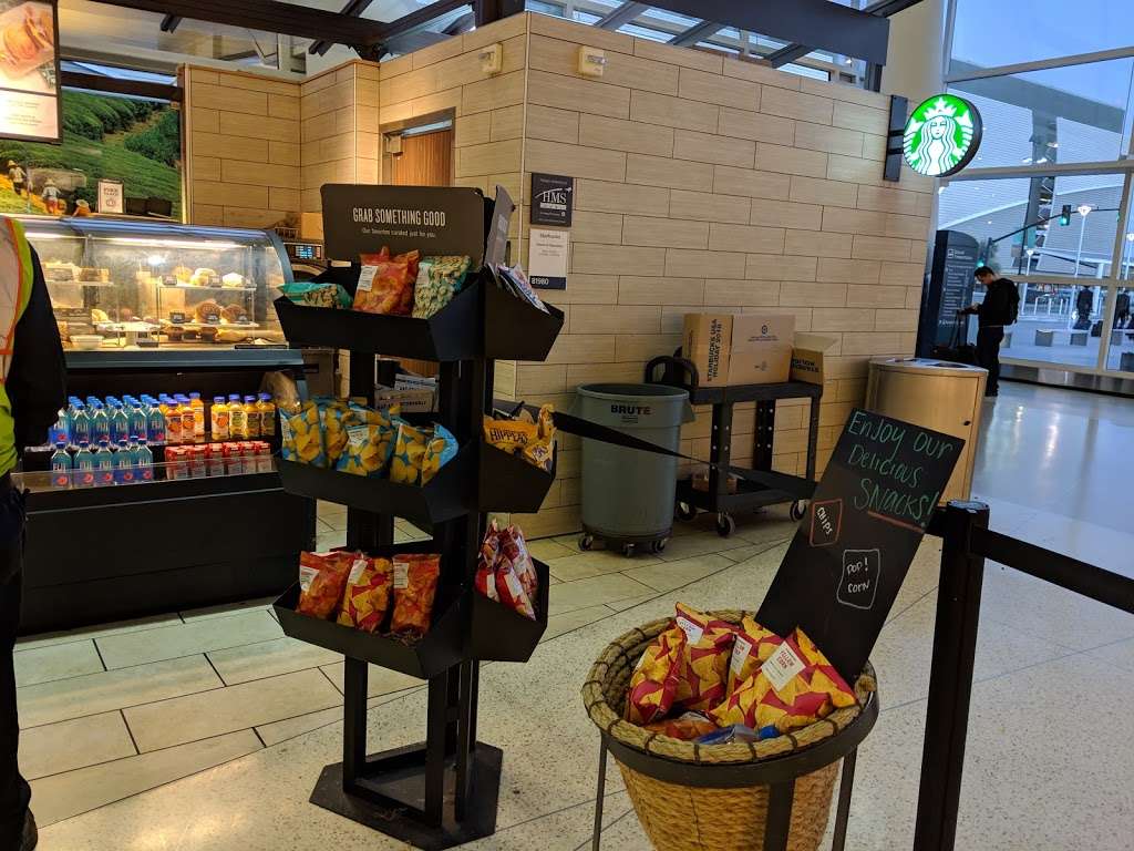 Starbucks | 1701 Airport Blvd, San Jose, CA 95110, USA | Phone: (800) 782-7282