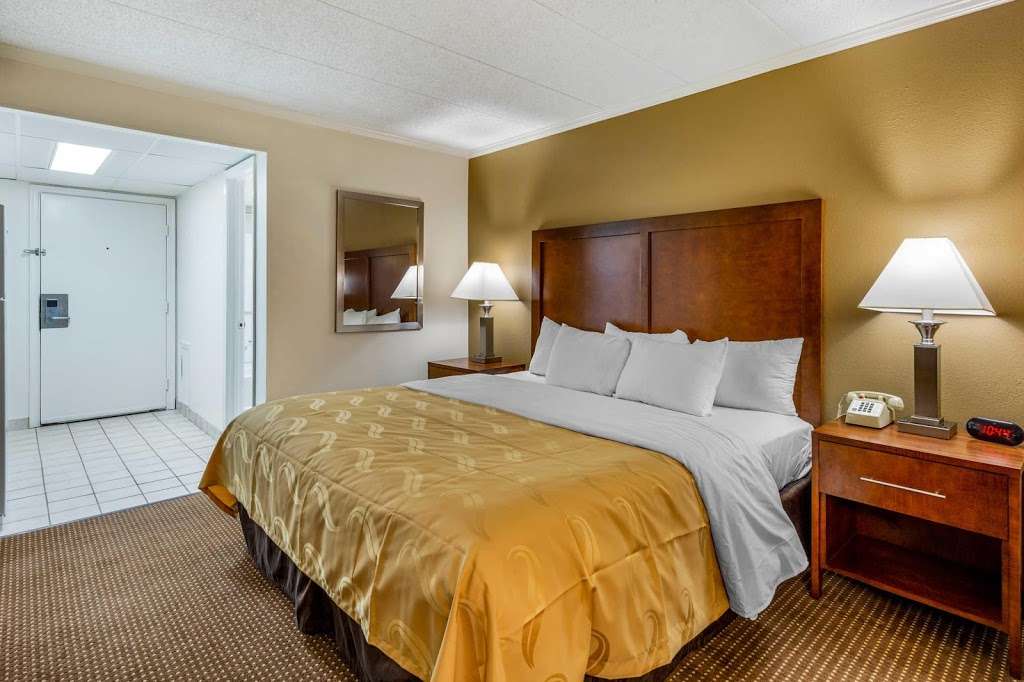 Quality Inn & Suites Oceanblock | 14502 Coastal Hwy, Ocean City, MD 21842, USA | Phone: (410) 250-1155