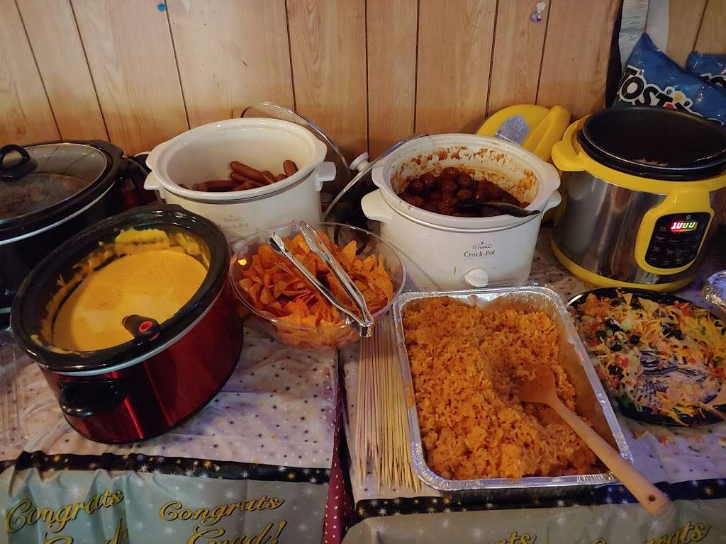 Gregs Catering | 3120 Roberts St, Franksville, WI 53126, USA | Phone: (262) 886-5775