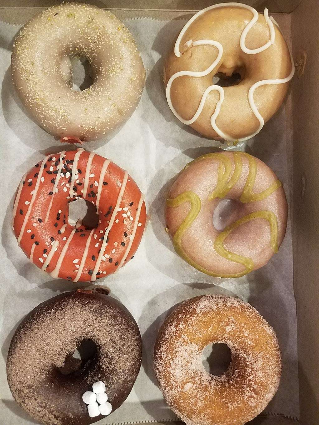Dus Donuts & Coffee | 107 N 12th St, Brooklyn, NY 11249, USA | Phone: (718) 215-8770