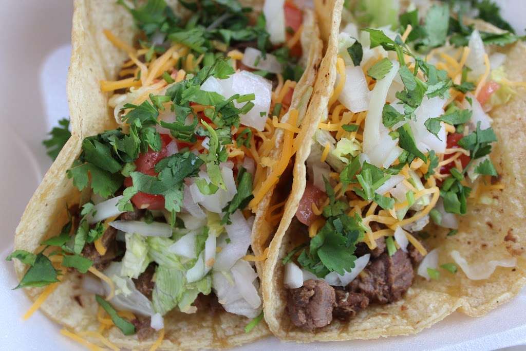 Tacos Diablos Truck | 1791 Jericho Rd, Aurora, IL 60506, USA | Phone: (630) 674-5176