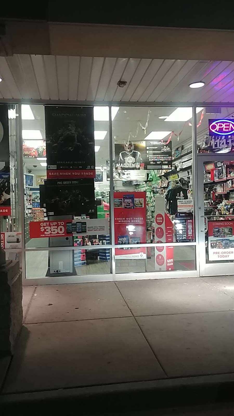 GameStop | 1141 S York Rd #26, Bensenville, IL 60106 | Phone: (630) 595-0781