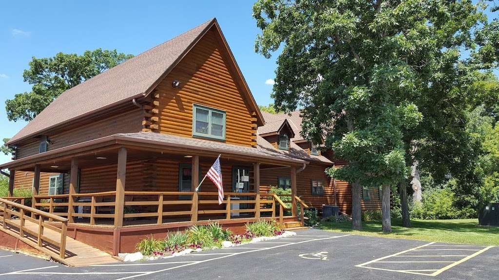 Mukwonago Animal Hospital | 1065 N Rochester St, Mukwonago, WI 53149, USA | Phone: (262) 363-4557