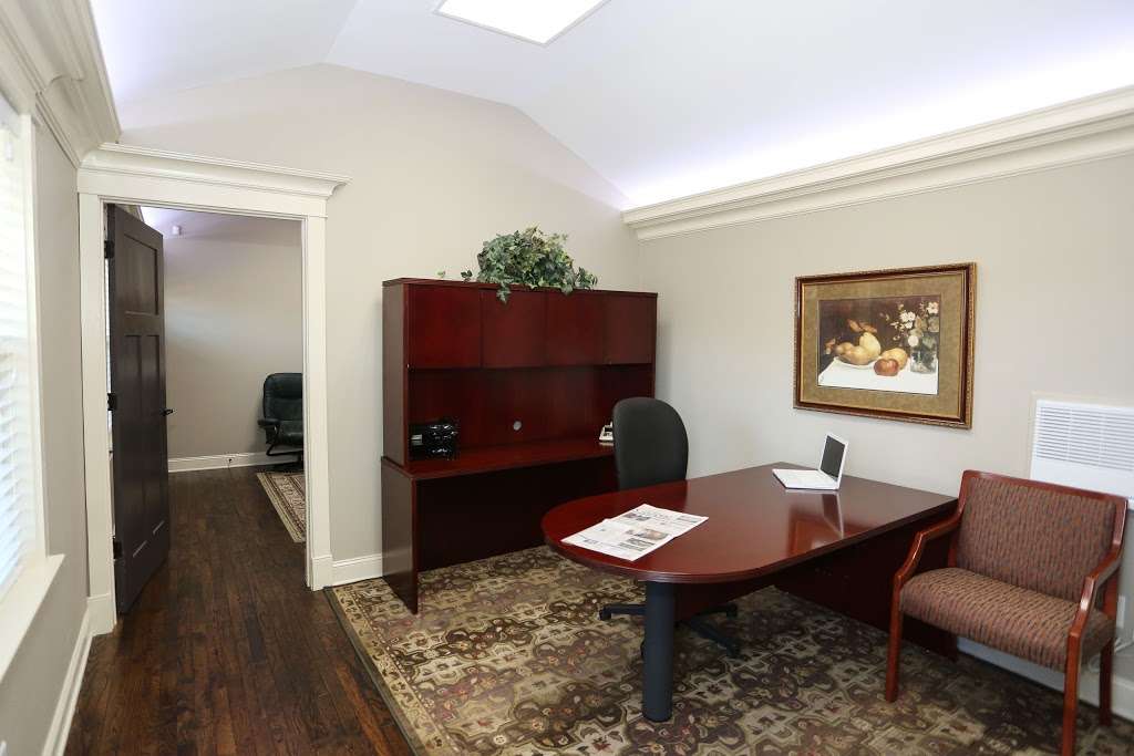 Belmont Executive Offices | 6021 Wilkinson Blvd, Belmont, NC 28012, United States | Phone: (704) 825-0061