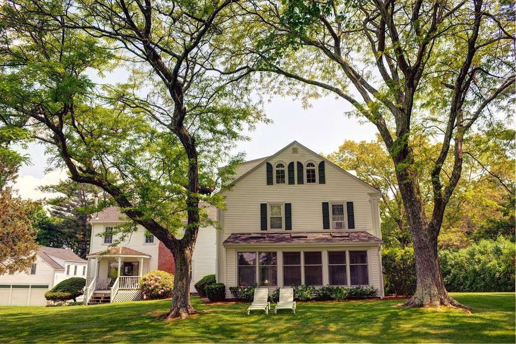 Historic Jacob Hill Inn | 120 Jacob St, Seekonk, MA 02771 | Phone: (888) 336-9165