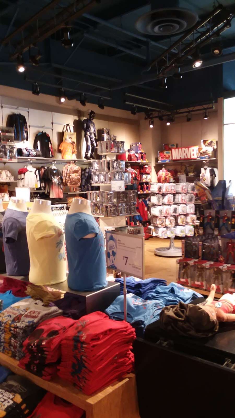 Disney Store | 35 S Willowdale Dr, Lancaster, PA 17602, USA | Phone: (717) 391-6717