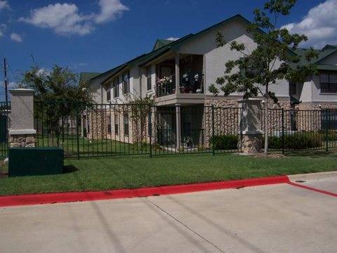 Park at Rolling Hills Apartments | 2400 Bolton Boone Dr, DeSoto, TX 75115, USA | Phone: (817) 567-2020