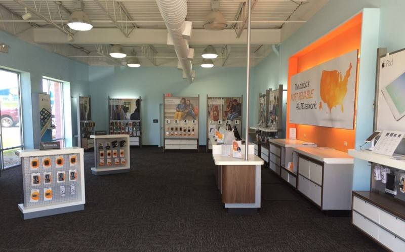 AT&T Store | 400 Home Dr, Pittsburgh, PA 15275, USA | Phone: (412) 489-0066