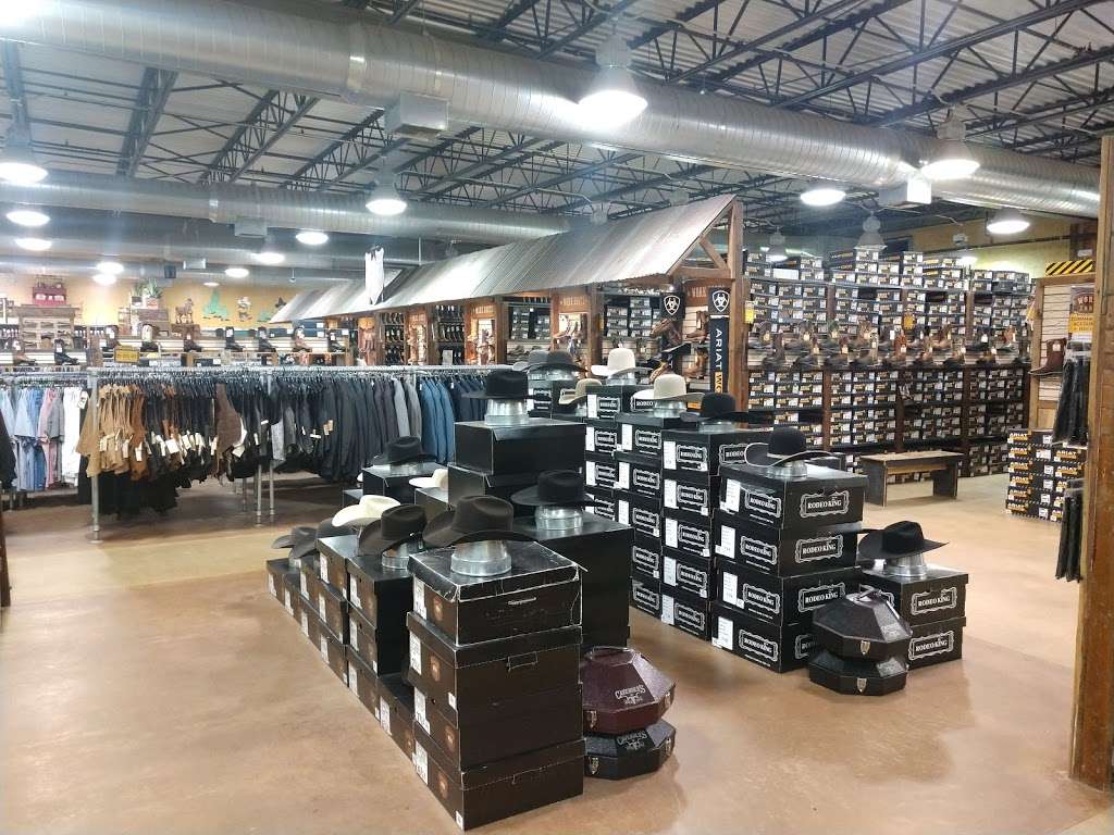 Cavenders Boot City | 2557 Interstate 45 N, Conroe, TX 77304, USA | Phone: (936) 788-2668