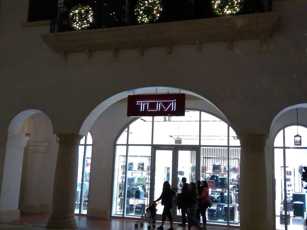 TUMI Store - Disney Springs | 1668 East Buena Vista Drive #1G, Lake Buena Vista, FL 32830 | Phone: (407) 560-0833