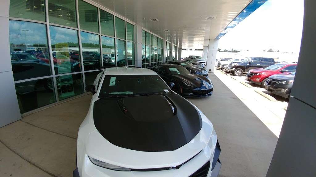 Robbins Chevrolet of Houston | 18611 US-59, Humble, TX 77338 | Phone: (281) 446-3021