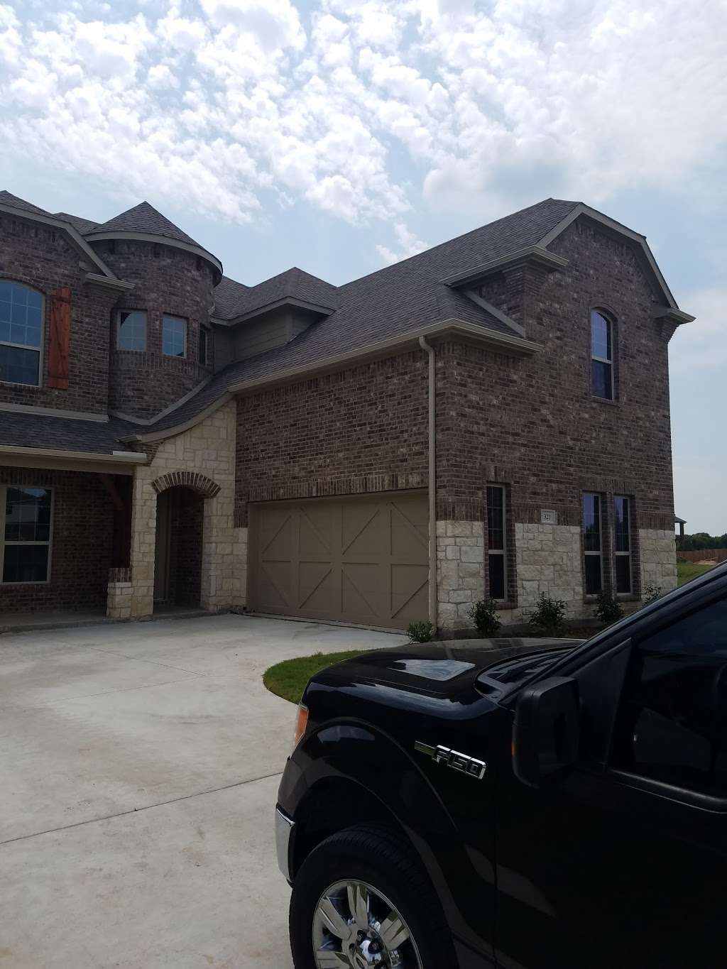 Sandlin Homes | 5300 S Carrier Pkwy, Grand Prairie, TX 75052, USA