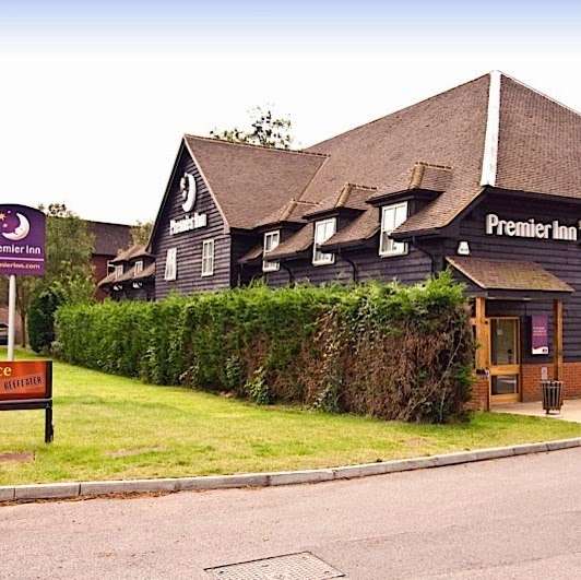 Premier Inn Tonbridge North | Hilden Manor, London Rd, Tonbridge TN10 3AN, UK | Phone: 0871 527 9098