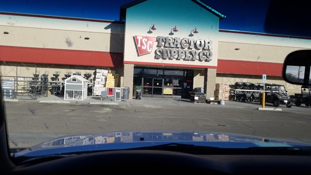 Tractor Supply Co. | 15884 N Oracle Rd, Tucson, AZ 85739, USA | Phone: (520) 825-5715