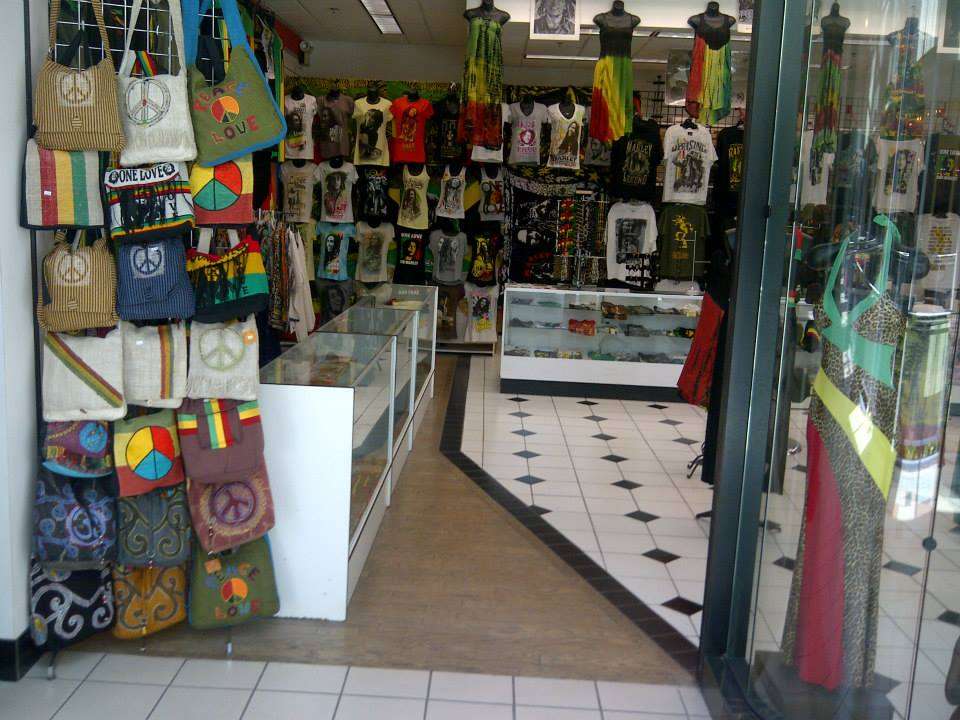 One Love Reggae Store | 1233 W Rancho Vista Blvd # 431, Palmdale, CA 93551, USA | Phone: (661) 526-7445