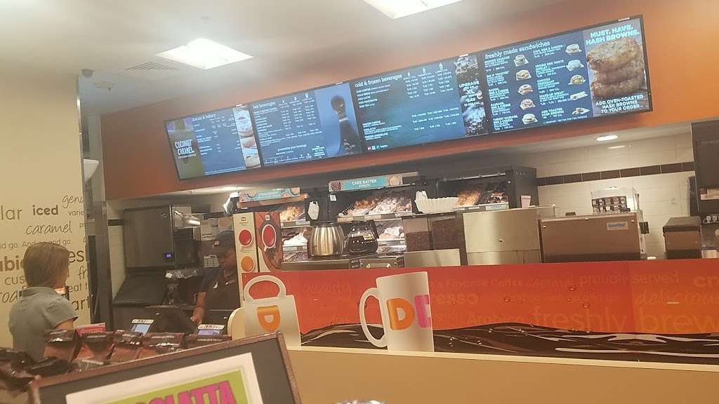 Dunkin Donuts | 3011 Yamato Rd suite a-5, Boca Raton, FL 33434 | Phone: (561) 210-5258