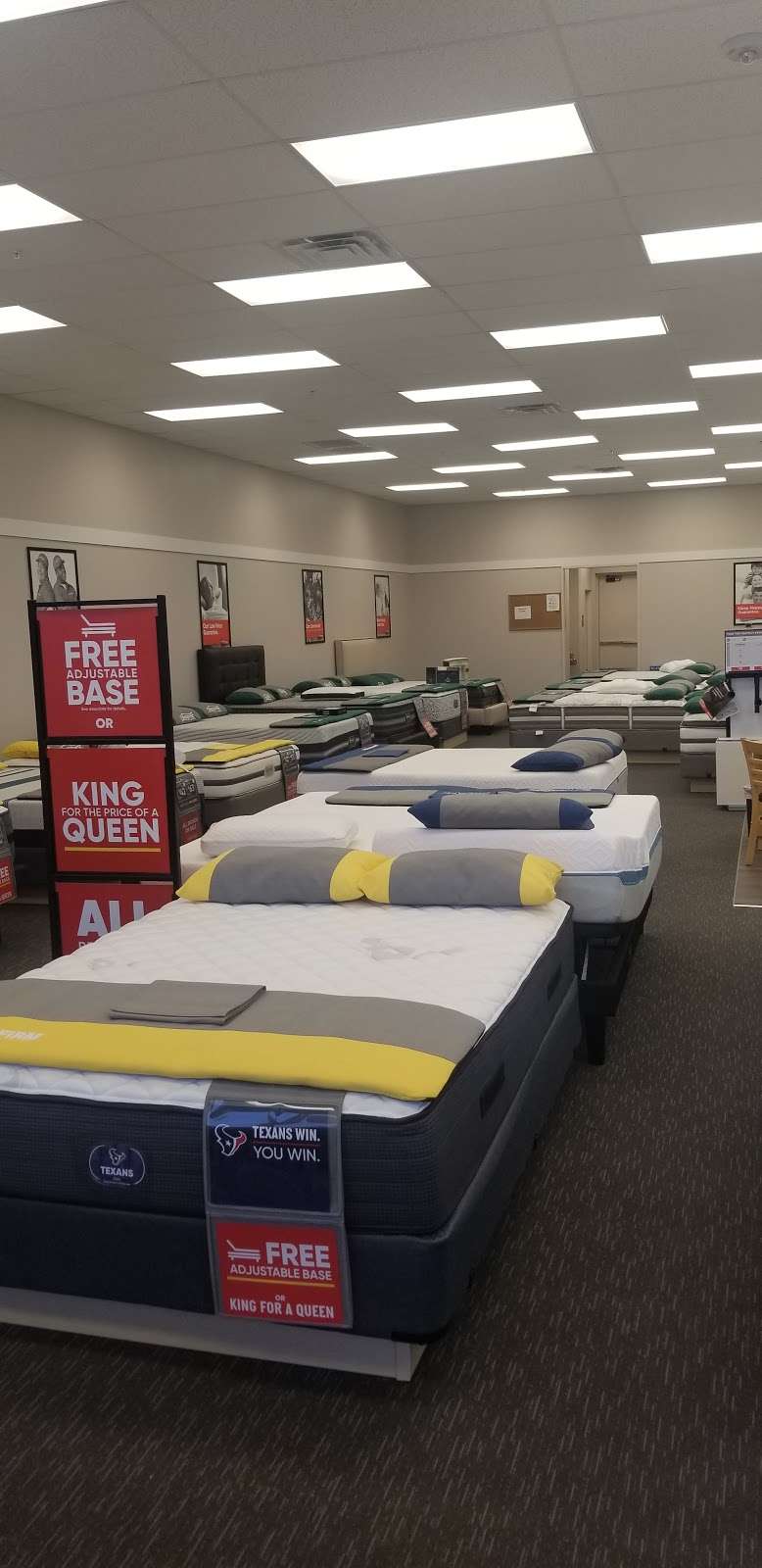 Mattress Firm Westlake Marketplace | 14237 E Sam Houston Pkwy N Ste 1000, Houston, TX 77044, USA | Phone: (281) 454-2003