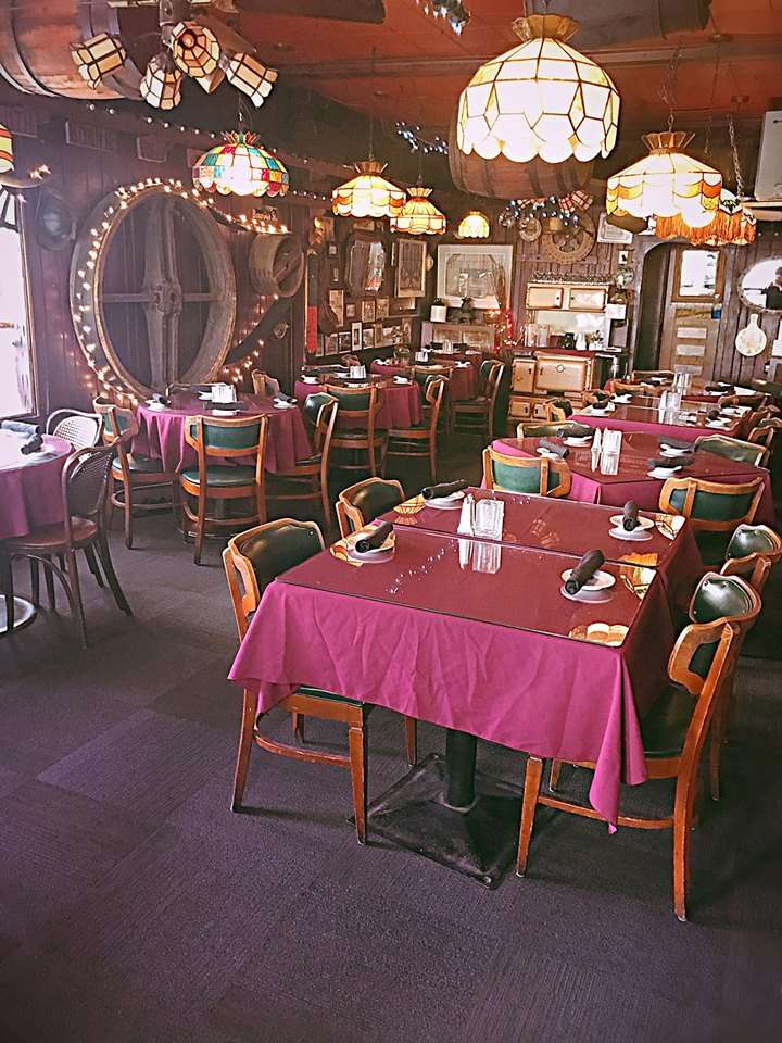 Wagon Wheel Restaurant | 16 S Front St, Bergenfield, NJ 07621, USA | Phone: (201) 384-9464