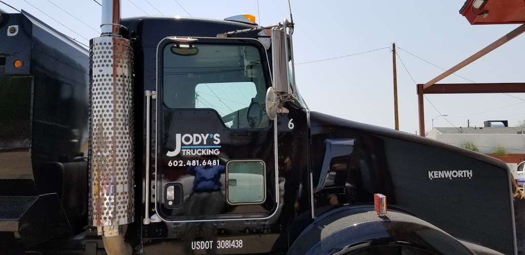 Jodys Trucking | 400 E Pinnacle Peak Rd, Phoenix, AZ 85027, USA | Phone: (602) 481-6481