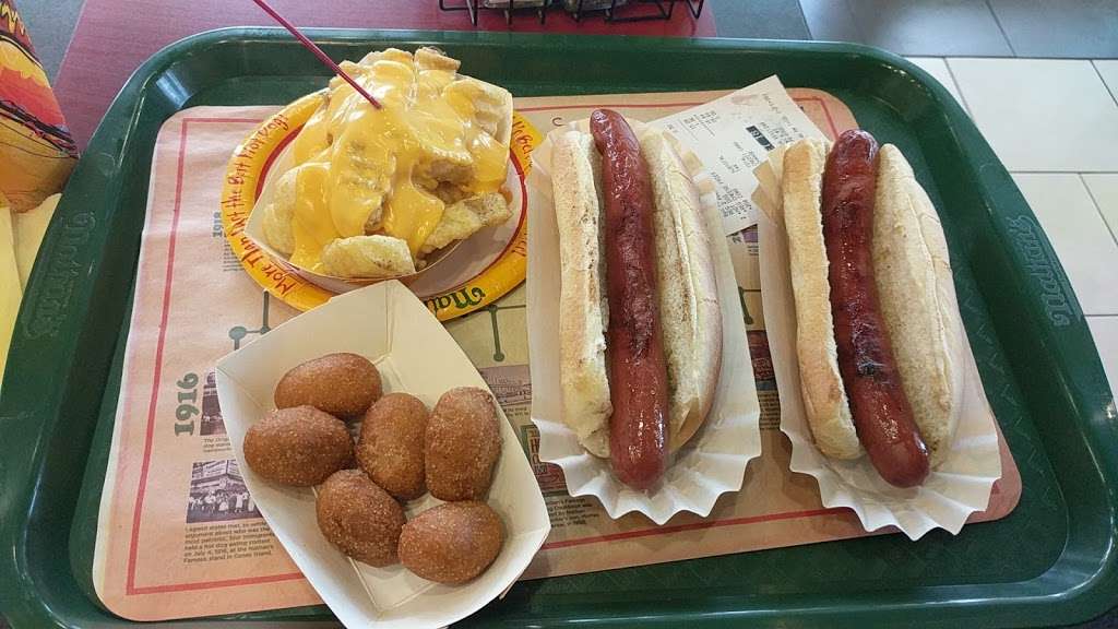 Nathans Famous | 2290 Central Park Ave, Yonkers, NY 10710, USA | Phone: (914) 779-0700